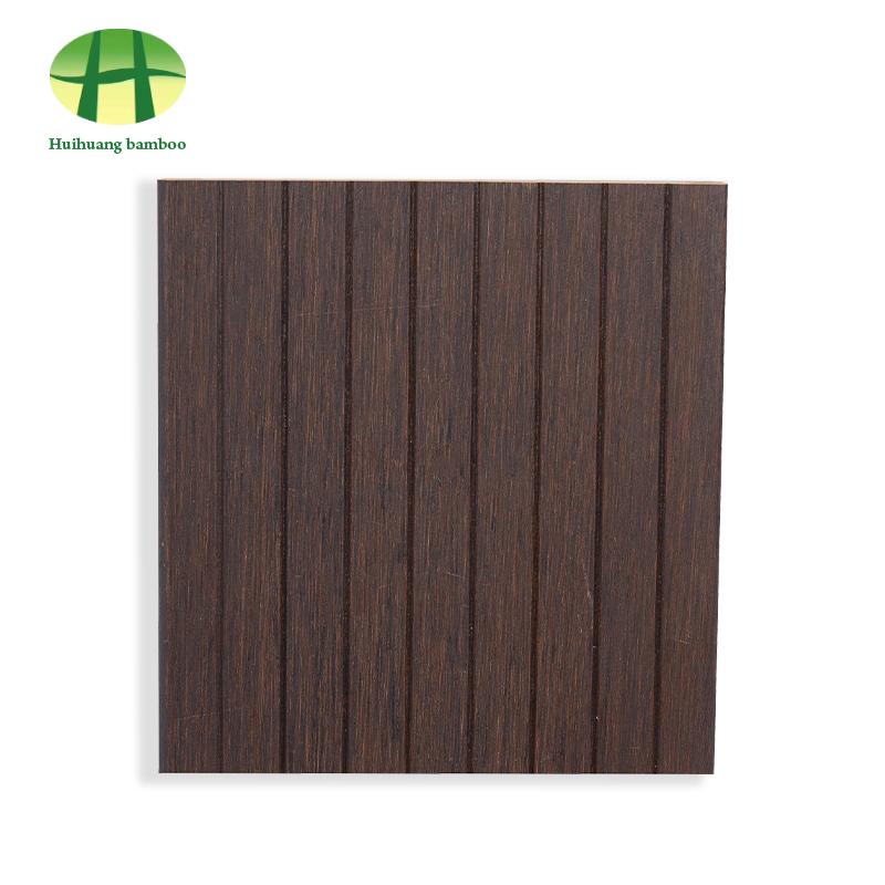 Podłoga bambusowa z małymi rowkami